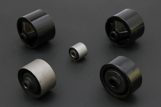 Hardrace - tugevdatud kinnituspuks Mitsubishi Lancer Evolution