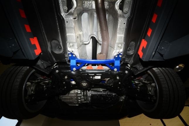 Hardrace - Middle Lower Brace Skoda Kodiaq, Volkswagen Golf