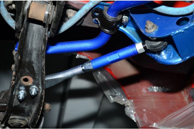 Hardrace - eesmine kõrge nurgaga pingutusvarras Infiniti Q45, Nissan 240SX