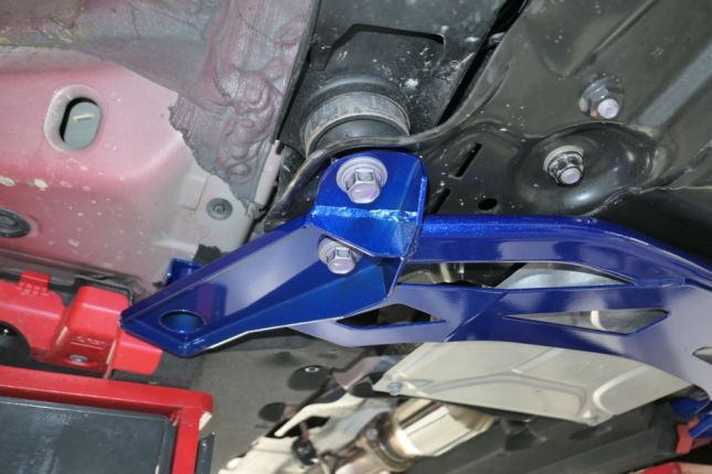 Hardrace - Front Subframe Brace Toyota Yaris / vitz