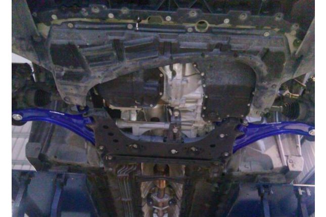 Hardrace - Nissani esimene alumine õõtshoob