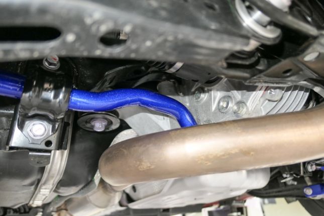 Hardrace - tagumine stabilisaator Toyota Yaris