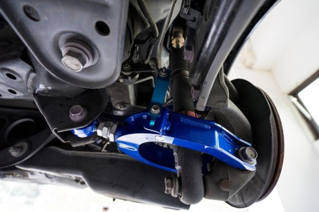 Hardrace – tagumise varba komplekt Toyota Alphard