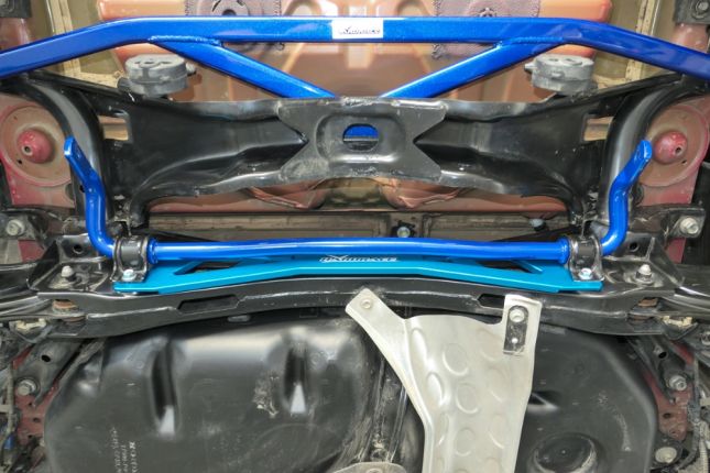 Hardrace - Honda Civicu tagumise alusraami tugevdusklamber