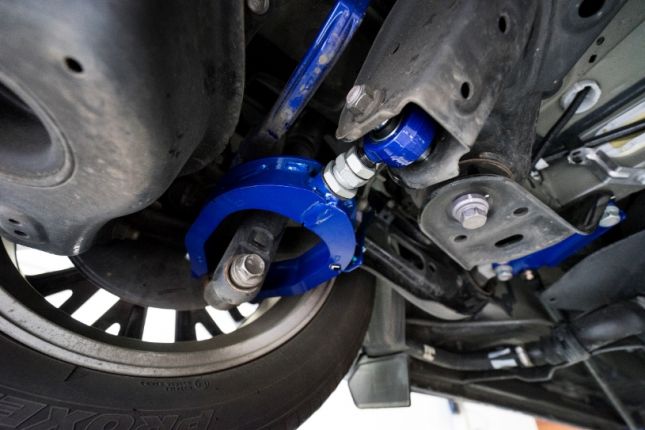 Hardrace – tagumise varba komplekt Toyota Alphard