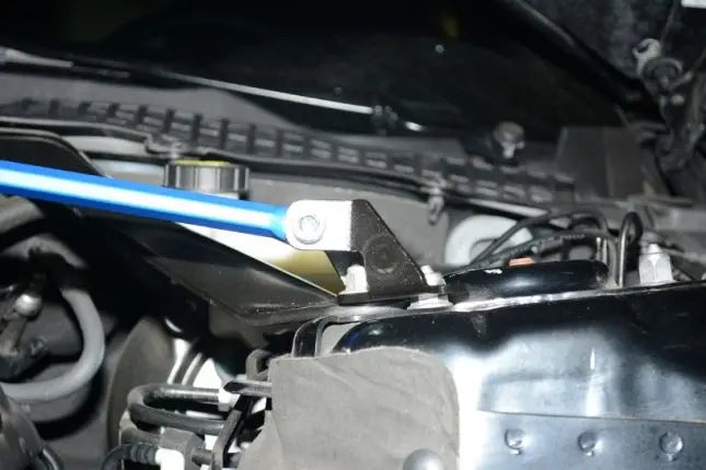 Hardrace - esiamordi tugivarras Ford Mustangile