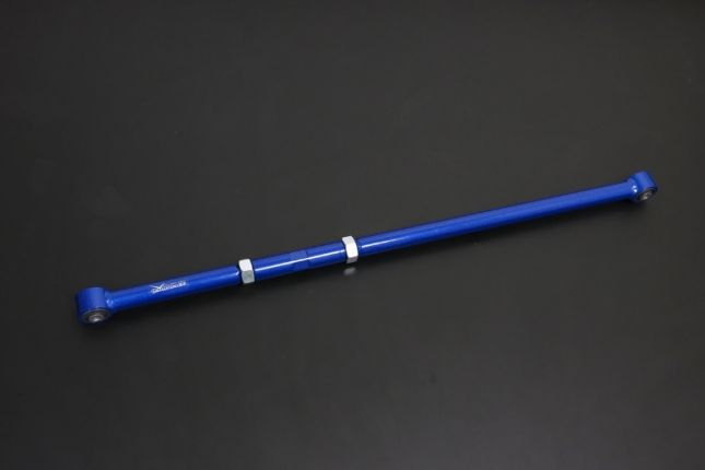 Hardrace - Toyota Fortuner tagumine Panhard Rod