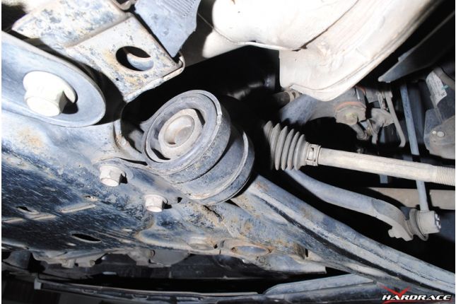 Hardrace - esi- ja alumise õõtsa puks, tagumine külg, Mazda 3, 5