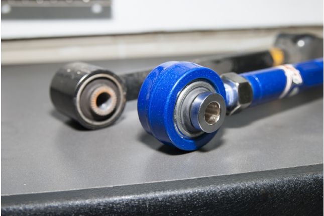 Hardrace – tagumine veovarras Lexus GS, IS, RC