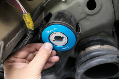 Tesla Model 3 tagumise alusraami vibratsioonisummutusdetail