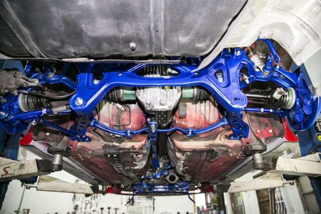 Hardrace – tagumine varba juhthoob Mazda RX-7