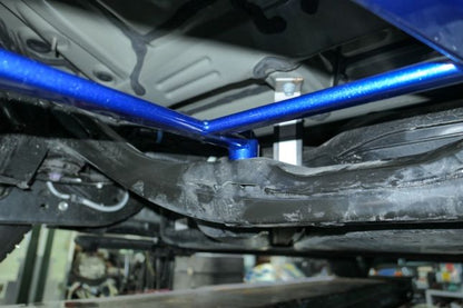 Hardrace – Tagumine alumine jäikustala Toyota Sienna