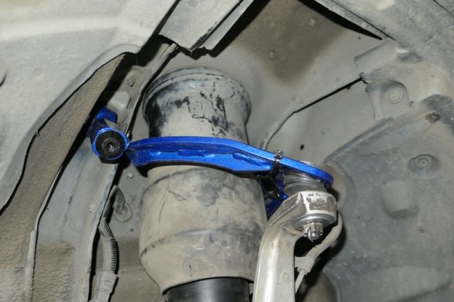 Hardrace - Front Upper Camber Kit Lexus LS