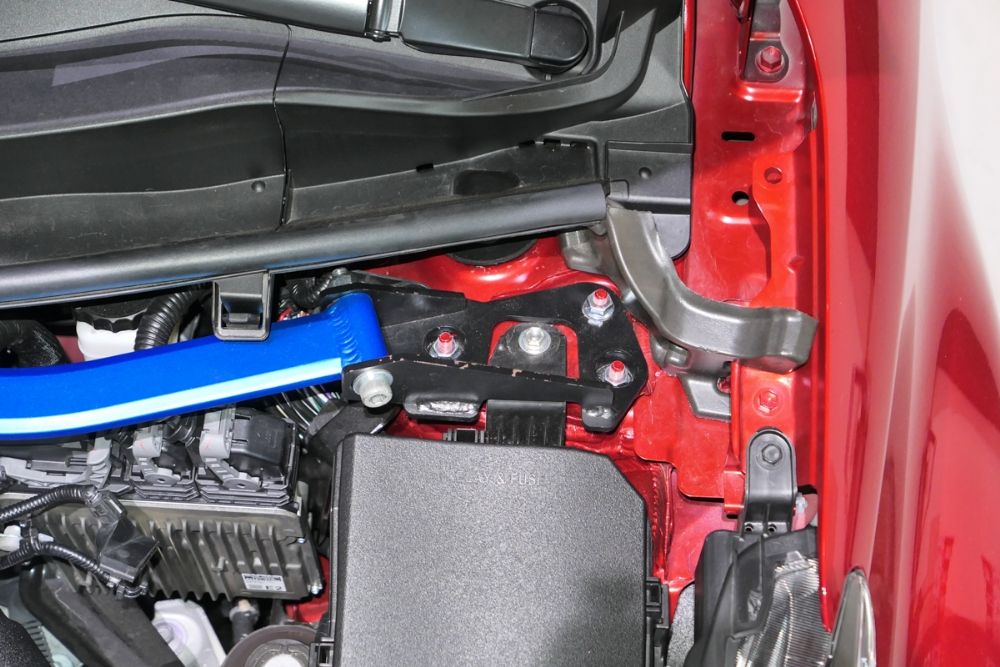 Hardrace - Front Strut Brace Toyota Yaris / vitz - Q0844-ED