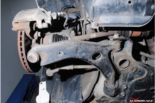 Hardrace - esi- ja alumise õõtsa puks, tagumine külg, Mazda 3, 5