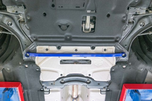 Hardrace - Front Lower Brace Ford Focus, KUGA - Q0495
