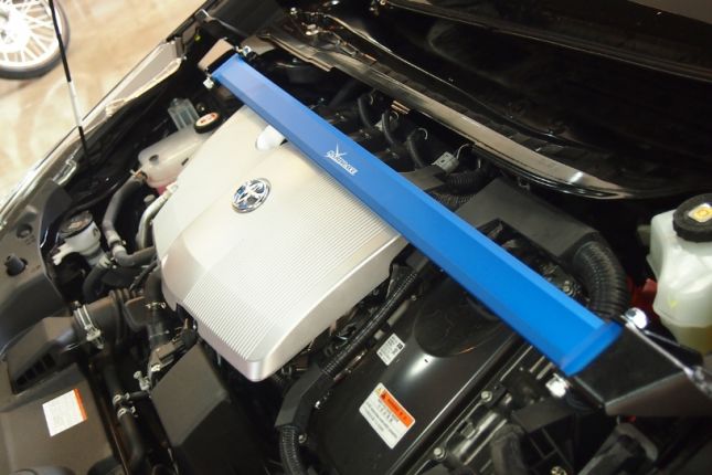 Hardrace - Front Strut Brace Toyota Prius - Q0067
