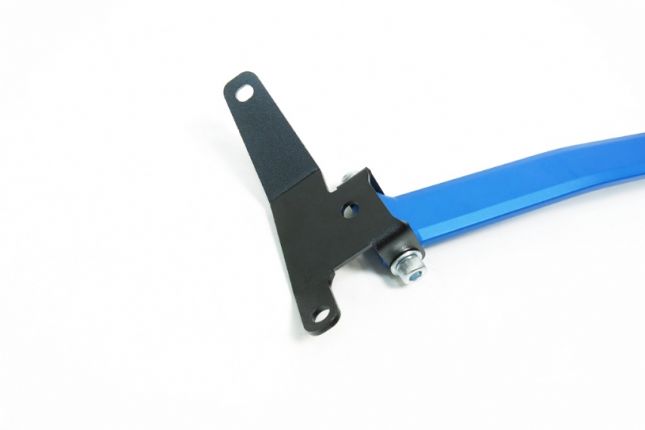 Hardrace - esiamordi tugivarras Suzuki Swiftile