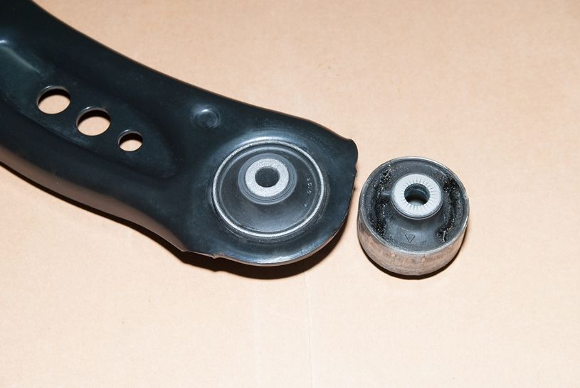 Hardrace - Front Lower Arm - Rear Bushing Audi, Skoda, Volkswagen - 7824