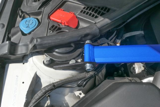 Hardrace - esiamordi tugivarras BMW 3. seeria