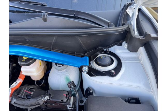 Hardrace - Front Strut Brace Hyundai Tucson