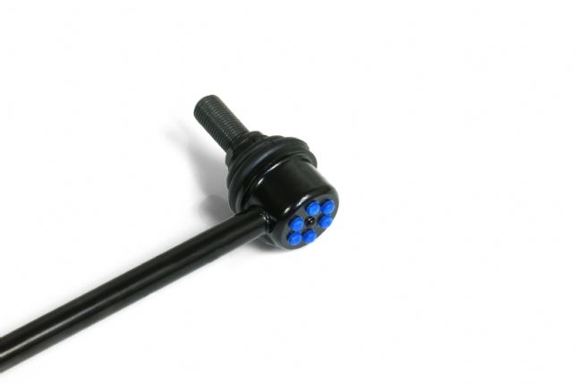 Hardrace – eesmised tugevdatud stabilisaatorivardad Toyota Prius c-le, Yarisele